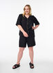 Shorts med fickor och h&ouml;g midja, Svart, Model image number 1