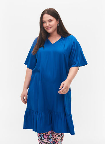 Kortärmad klänning i viskos med v-ringning, Classic Blue, Model image number 0
