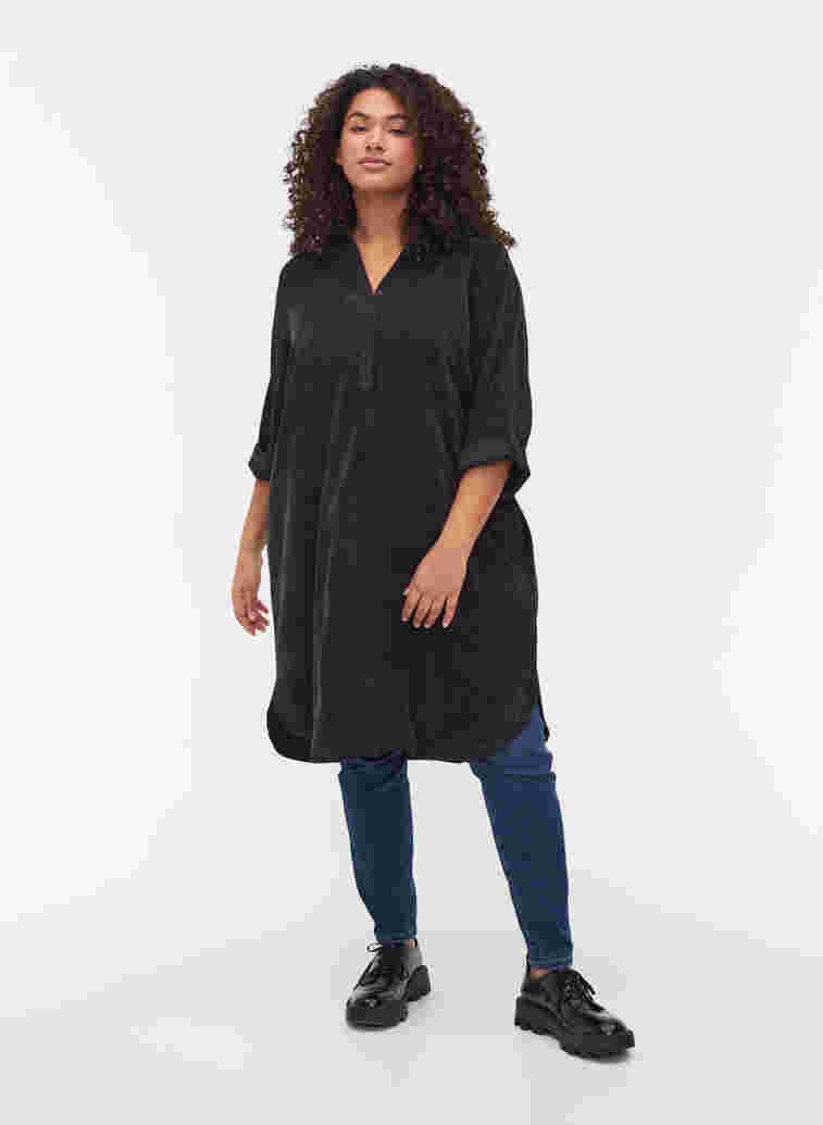 Sammetsklänning med 3/4 ärmar och knappar, Black, Model image number 2