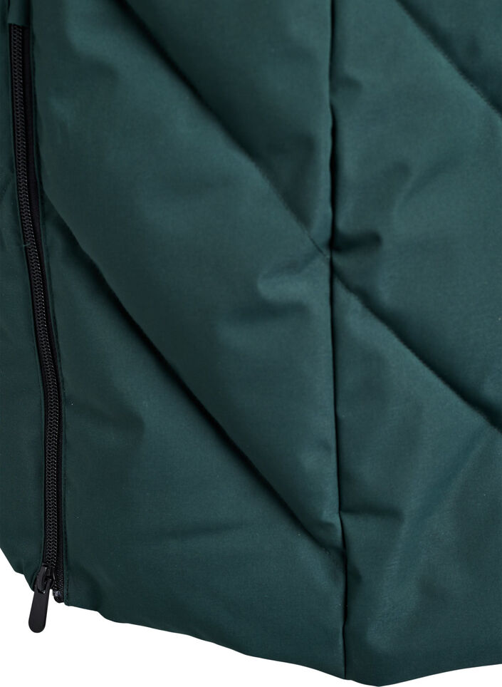 L&aring;ng vinterkappa med hyskkn&auml;ppning och krage i fuskp&auml;ls, Gr&ouml;n, Packshot image number 4