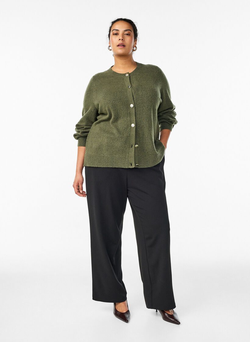 Kofta i mjukt stickat med guldf&auml;rgade knappar, Gr&ouml;n, Model image number 1