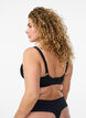 Vadderad BH med spets, Svart, Model image number 2