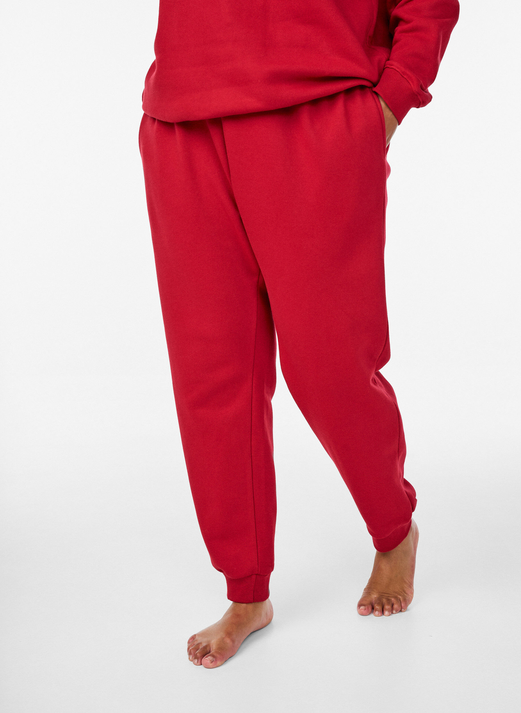 Zizzi Joggers med h&ouml;g midja, R&ouml;d, Model image number 2