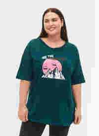T-shirt i bomull med tryck, Deep Teal/Sea Pink, Model