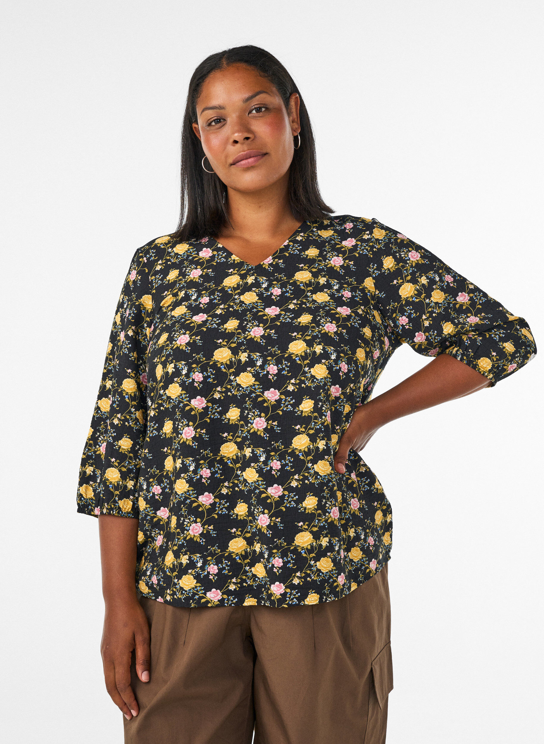 ZizziM&ouml;nstrad blus i viskos med 3/4-&auml;rm, Svart, Model image number 0