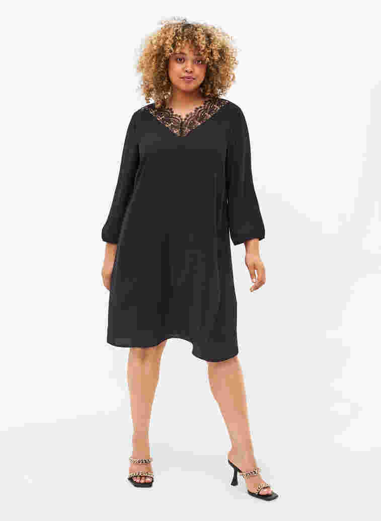 Klänning med spets och 3/4-ärmar, Black, Model image number 2