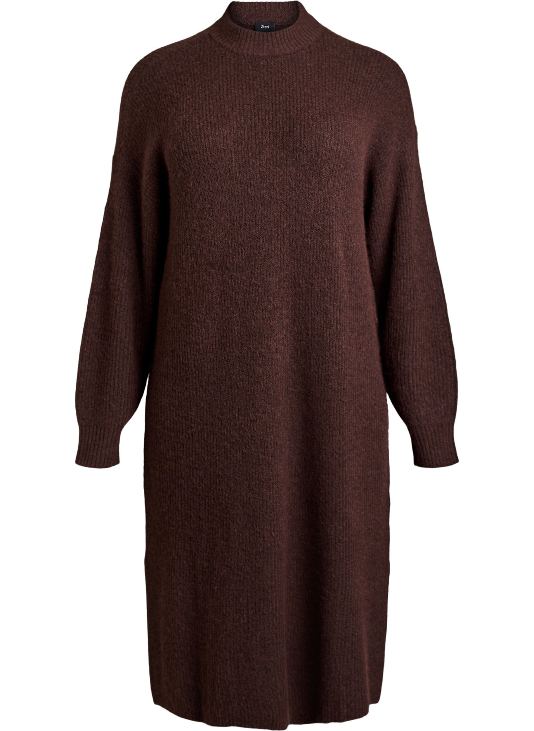 L&aring;ng stickad kl&auml;nning med h&ouml;g hals