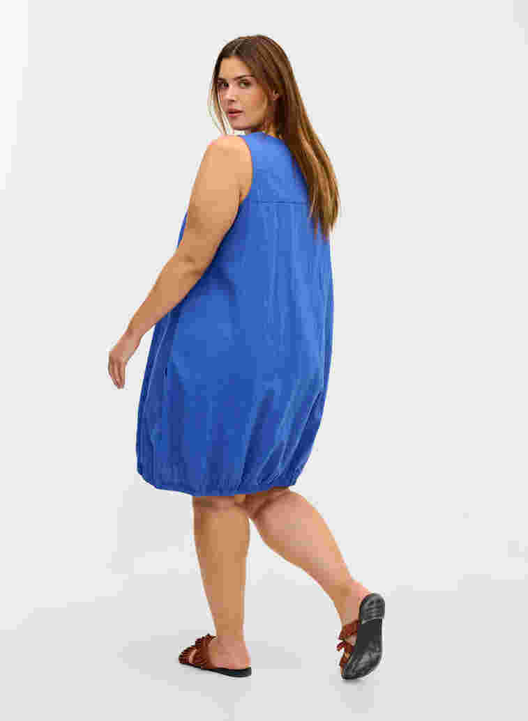 Ärmlös klänning i bomull, Dazzling Blue, Model image number 1