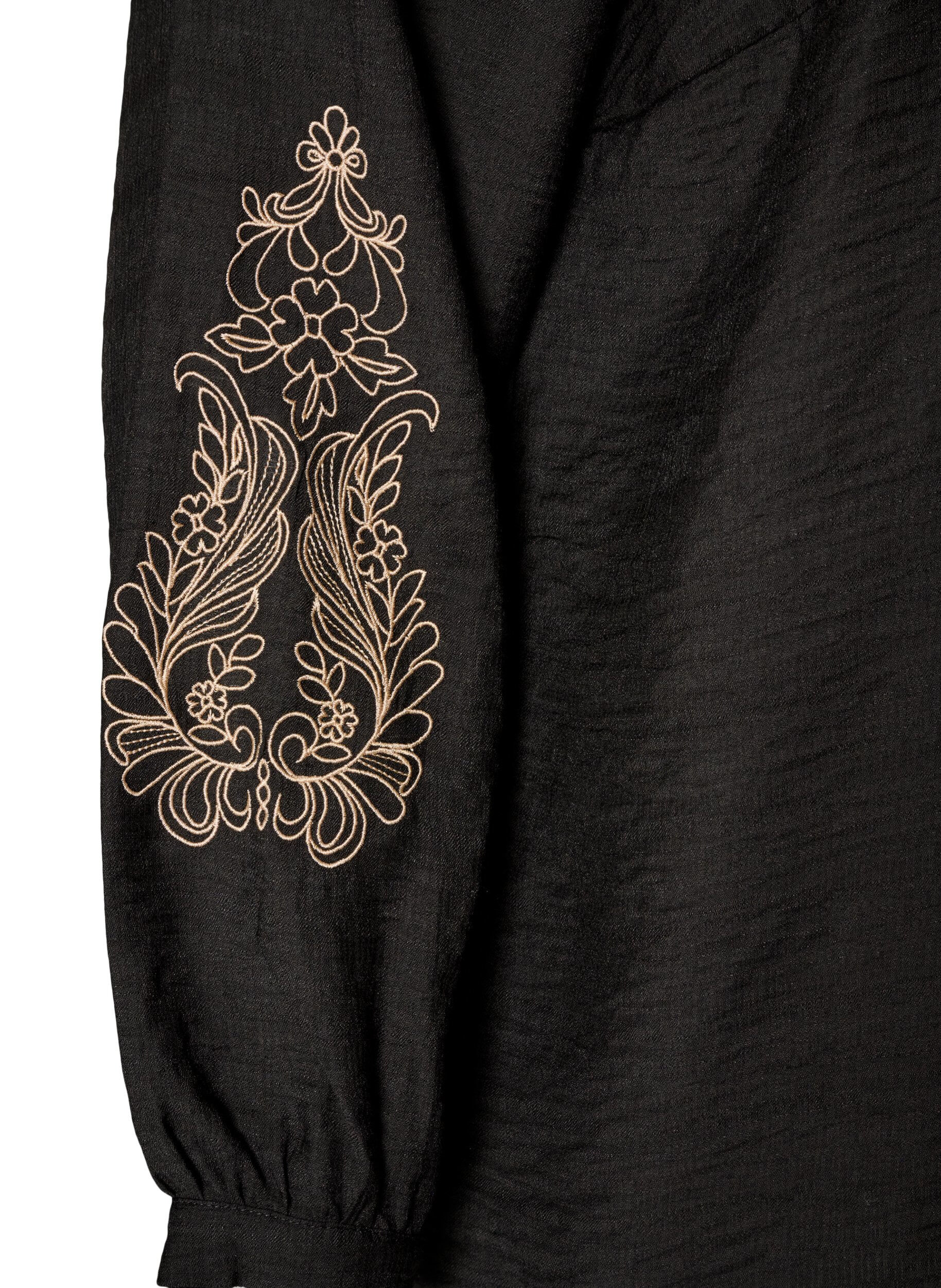 ZizziSkjorta i viskos med broderade &auml;rmar, Svart, Packshot image number 3