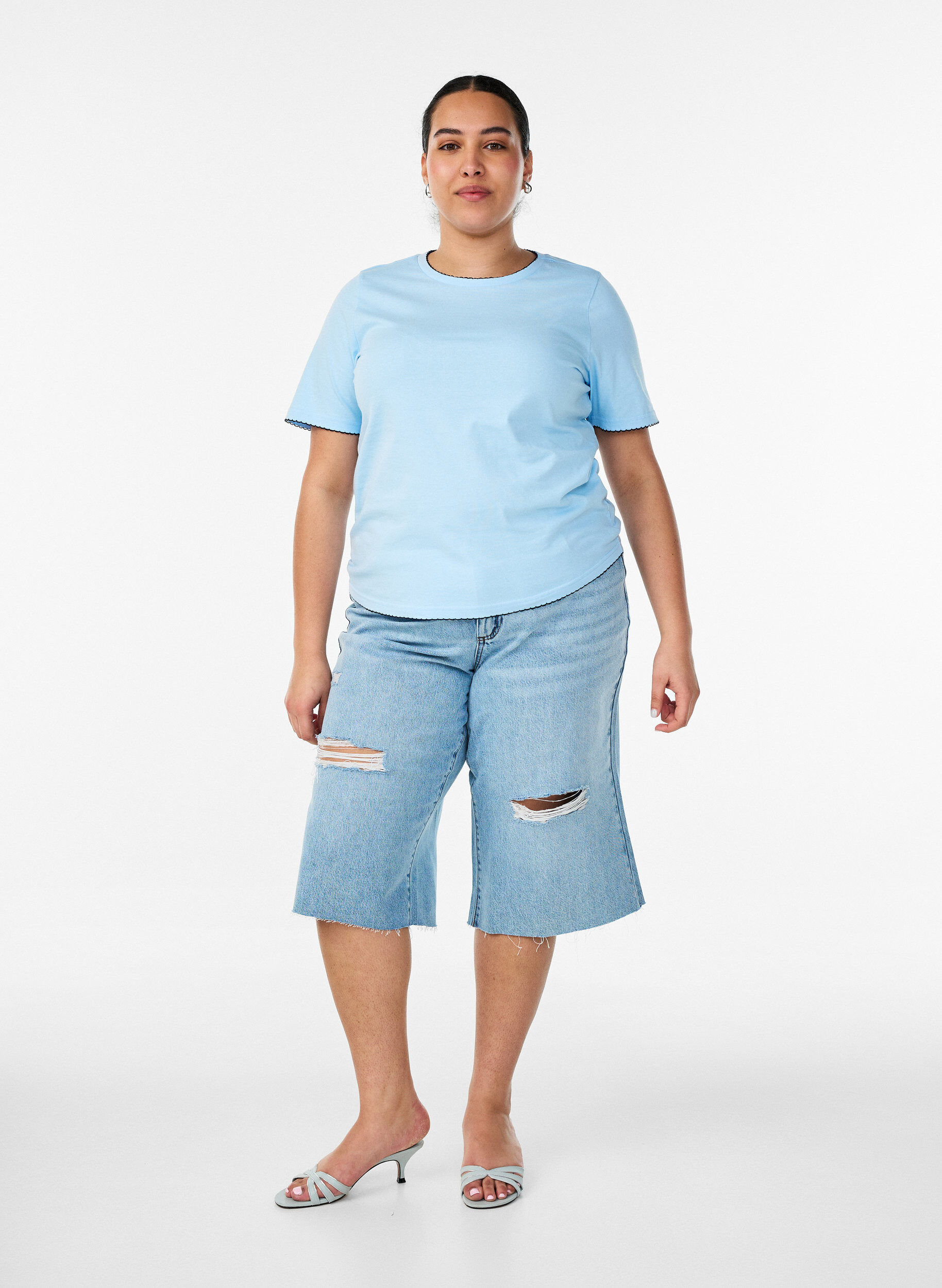 ZizziT-shirt i bomull med v&aring;giga kontrasterande kanter, Bl&aring;, Model image number 1