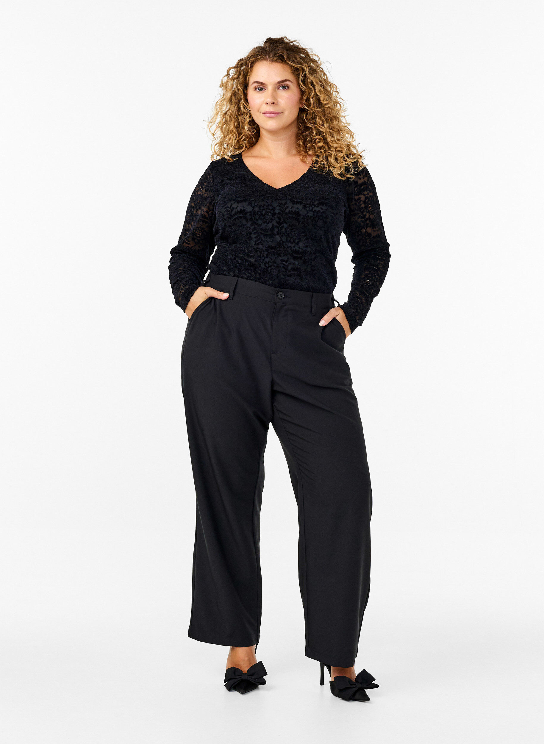 Zizzi Bodystocking i spets med l&aring;nga &auml;rmar, Black, Model image number 2