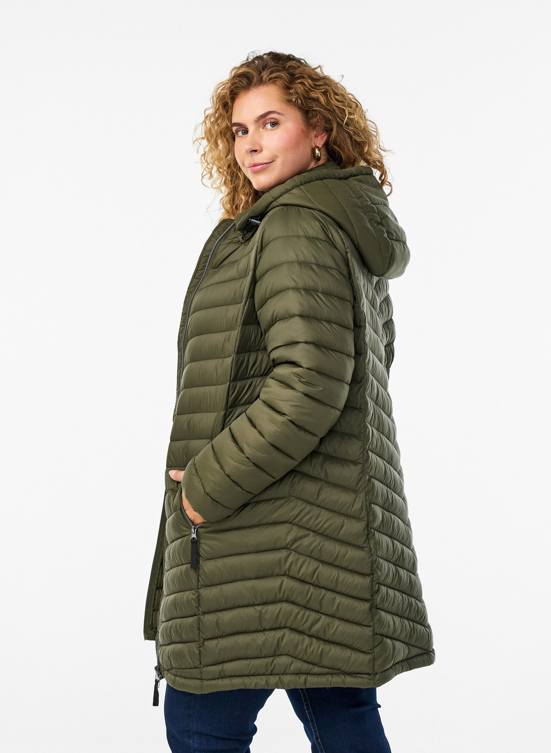 ZizziL&auml;ttviktsjacka med fickor och avtagbar huva, Gr&ouml;n, Model image number 2