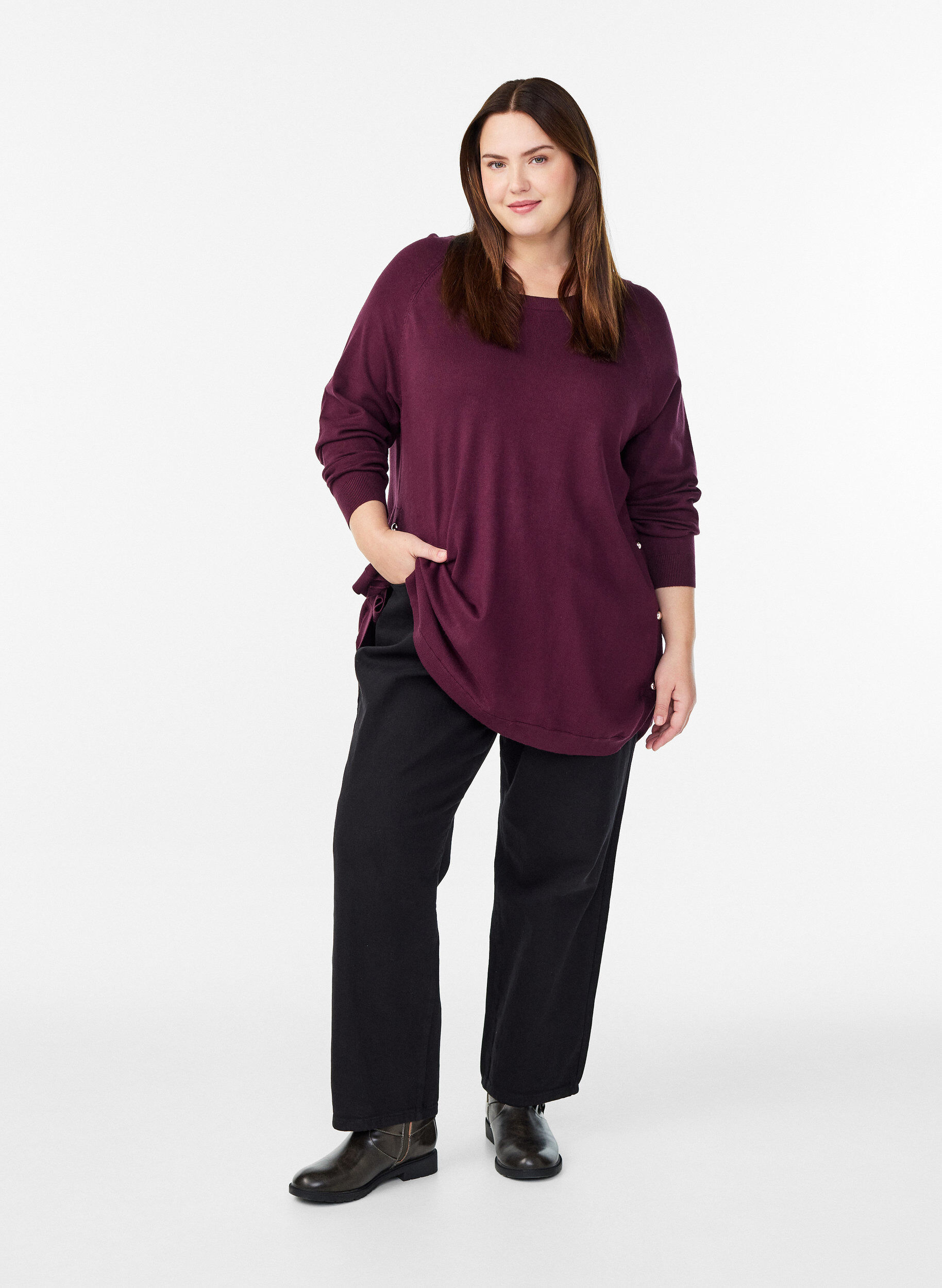 Zizzi Stickad blus med knappar i sidan, R&ouml;d, Model image number 1