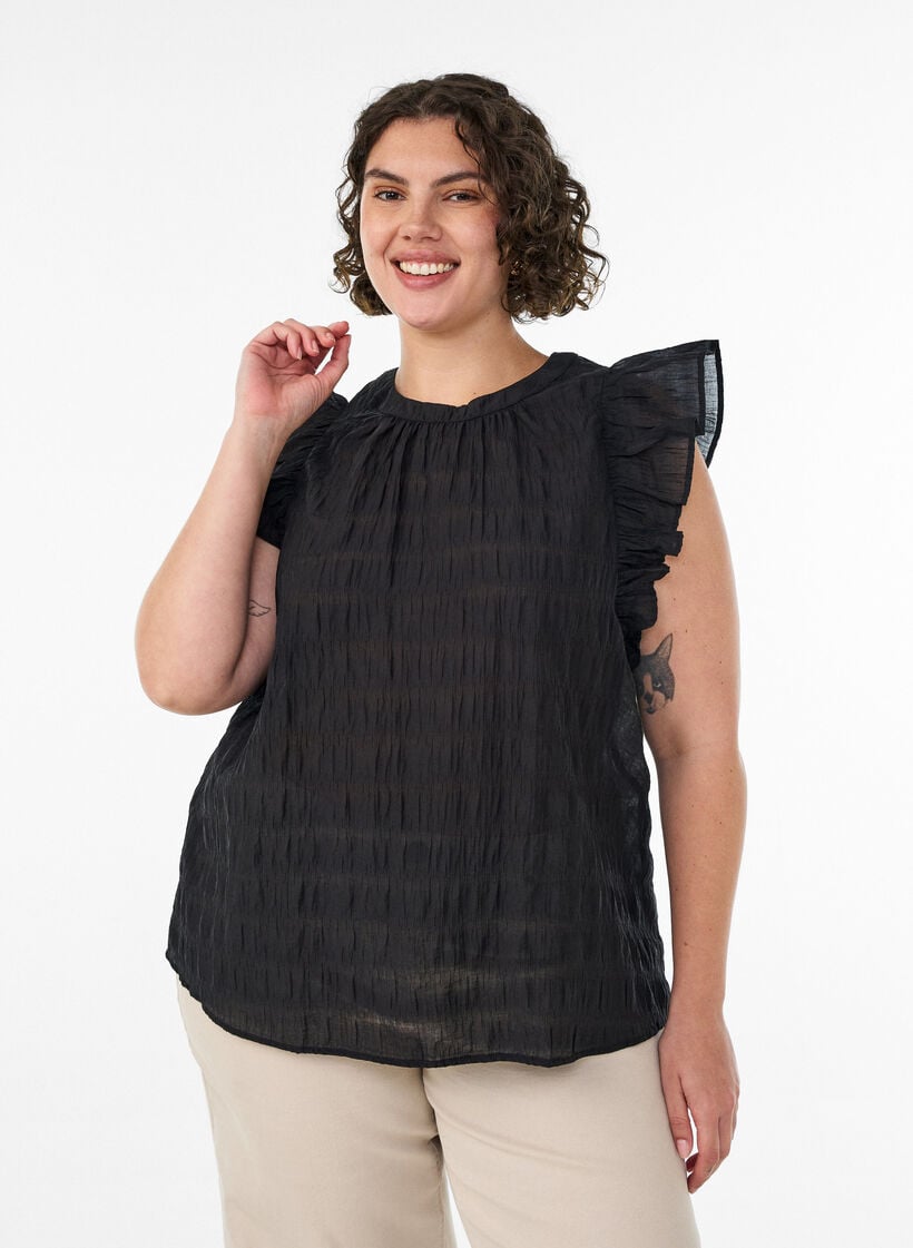 &Auml;rml&ouml;s blus med struktur och volanger, Svart, Model image number 0