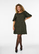 A-linjeformad kl&auml;nning i jacquard med puff&auml;rmar, Gr&ouml;n, Model image number 1