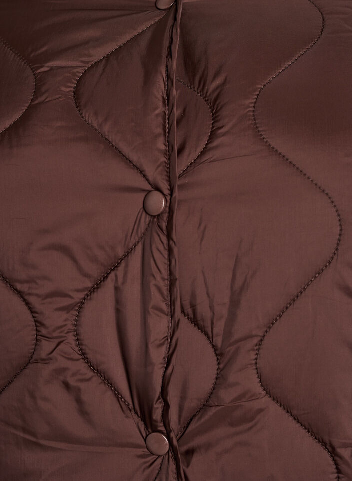 Quiltad jacka med tryckknappar och rund hals, Brun, Packshot image number 2