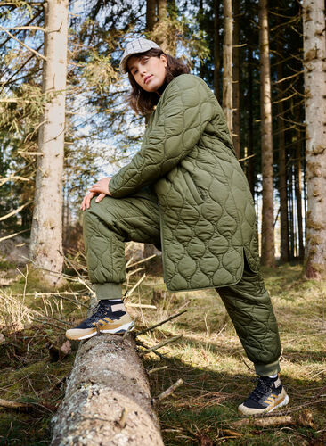Lång quiltad jacka med fickor och dragkedja, Winter Moss, Image image number 1