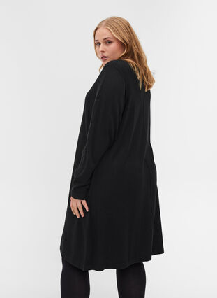 Enfärgad stickad klänning med långa ärmar, Black, Model image number 1