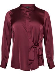 Blus i satinlook med omlotteffekt, R&ouml;d
