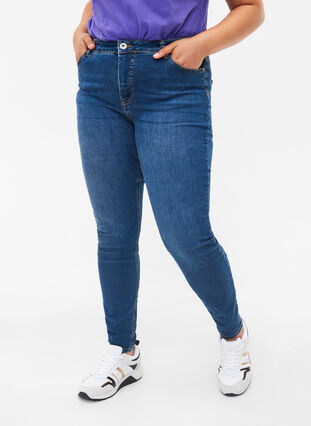 Amy jeans med hög midja och push up-effekt, Blue denim, Model image number 2