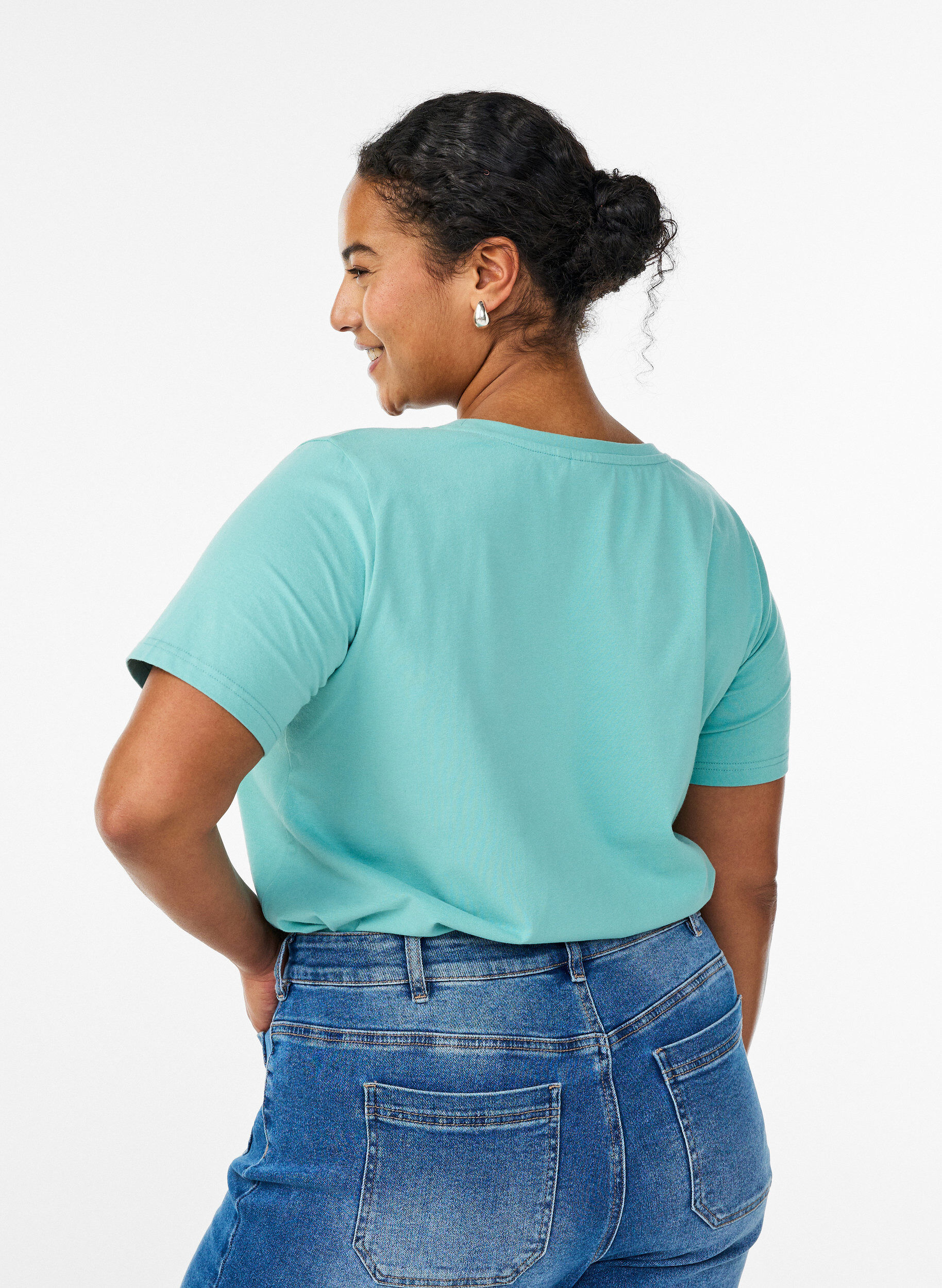 Zizzi Enf&auml;rgad bas-t-shirt i bomull, Gr&ouml;n, Model image number 2