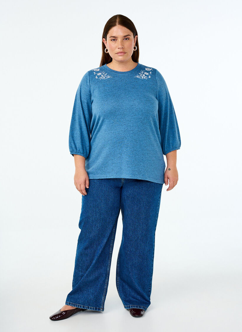 Blus med blommigt broderi och 3/4-ärmar, Copen Blue Melange, Model image number 2