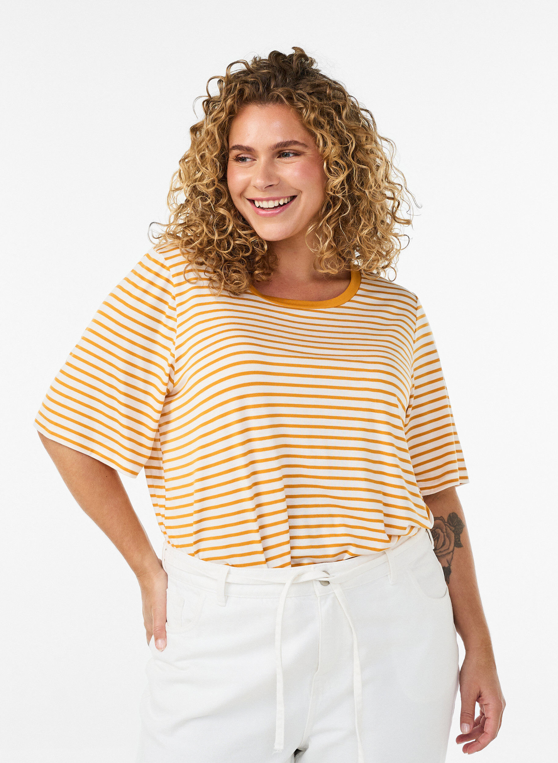 ZizziT-shirt i TENCEL&trade; Lyocell med r&auml;nder, Gul, Model image number 0