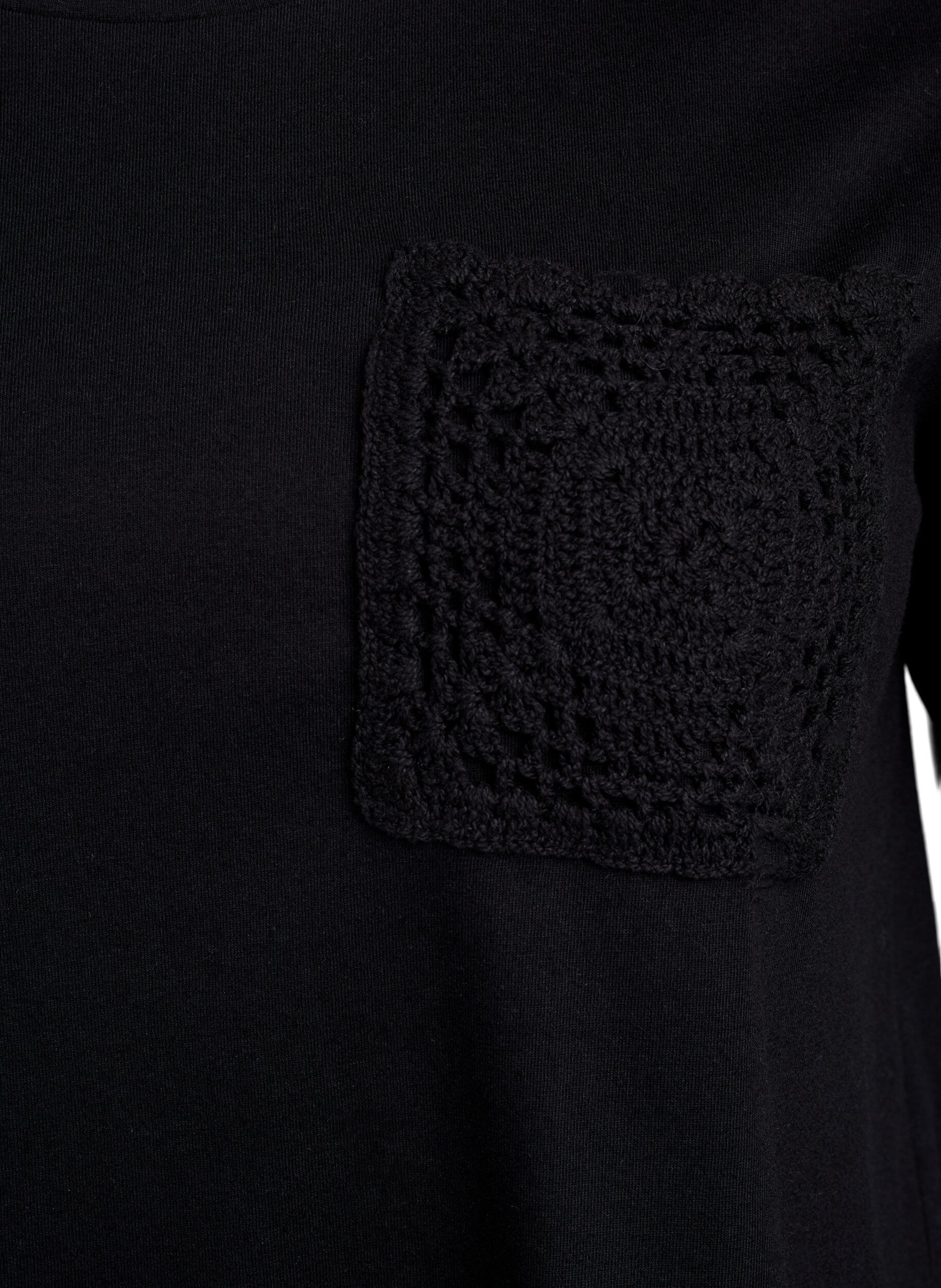 Zizzi T-shirt i ekologisk bomull med br&ouml;stficka, Svart, Packshot image number 2