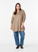 Stickad blus med knappar i sidan, Beige, Model image number 1