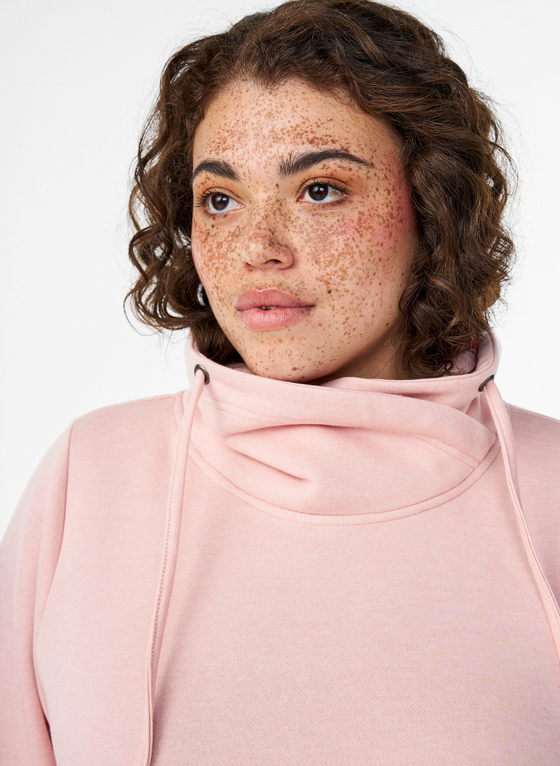 Zizzi Sweatshirt med h&ouml;g krage och fickor, Rosa, Model image number 3