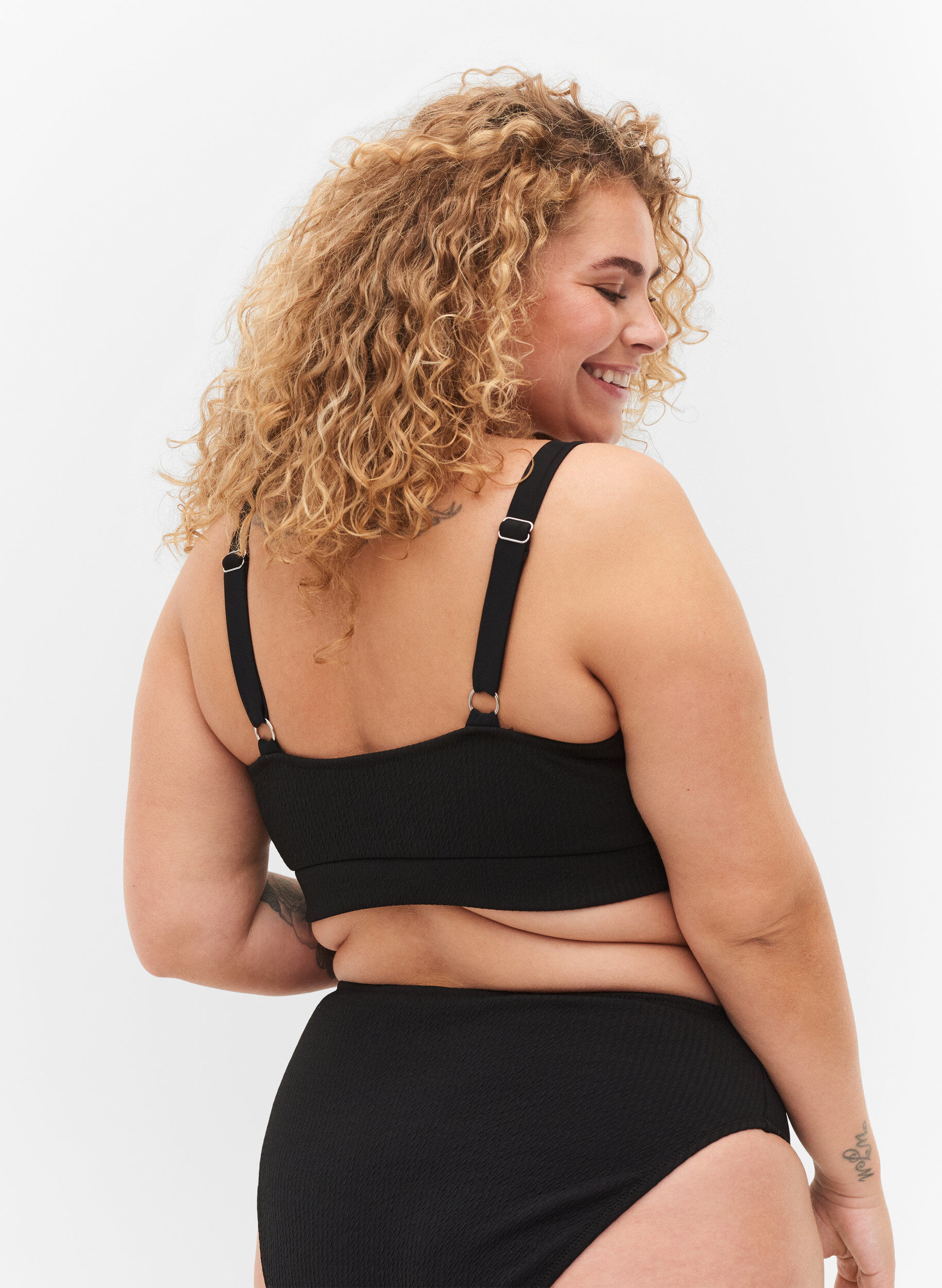 Zizzi Bikinitopp med cr&ecirc;pestruktur, Black, Model image number 1