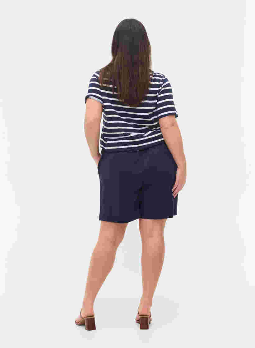 Lösa shorts med dragsko och fickor, Navy Blazer, Model image number 1