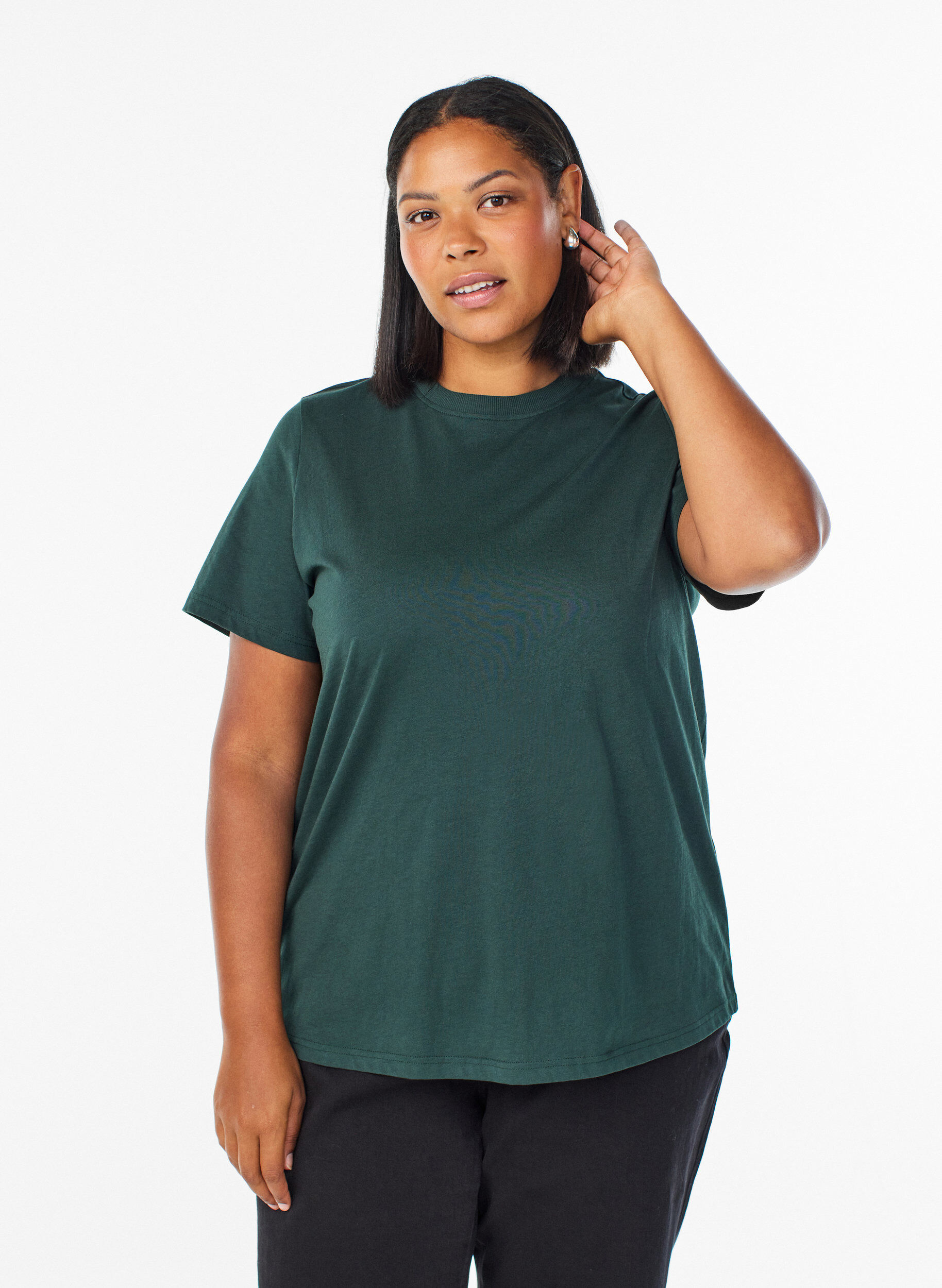 Enkel t-shirt i bomull med rund halsringning, Gr&ouml;n, Model