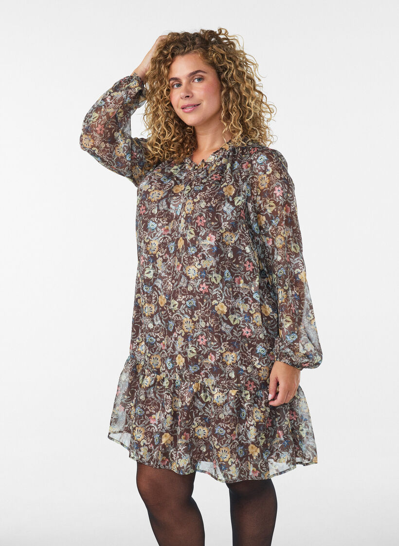 Kl&auml;nning i chiffong med blommigt m&ouml;nster och volanglager, Brun, Model image number 0