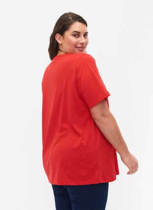 FLASH - T-shirt med v-ringning, High Risk Red, Model image number 1
