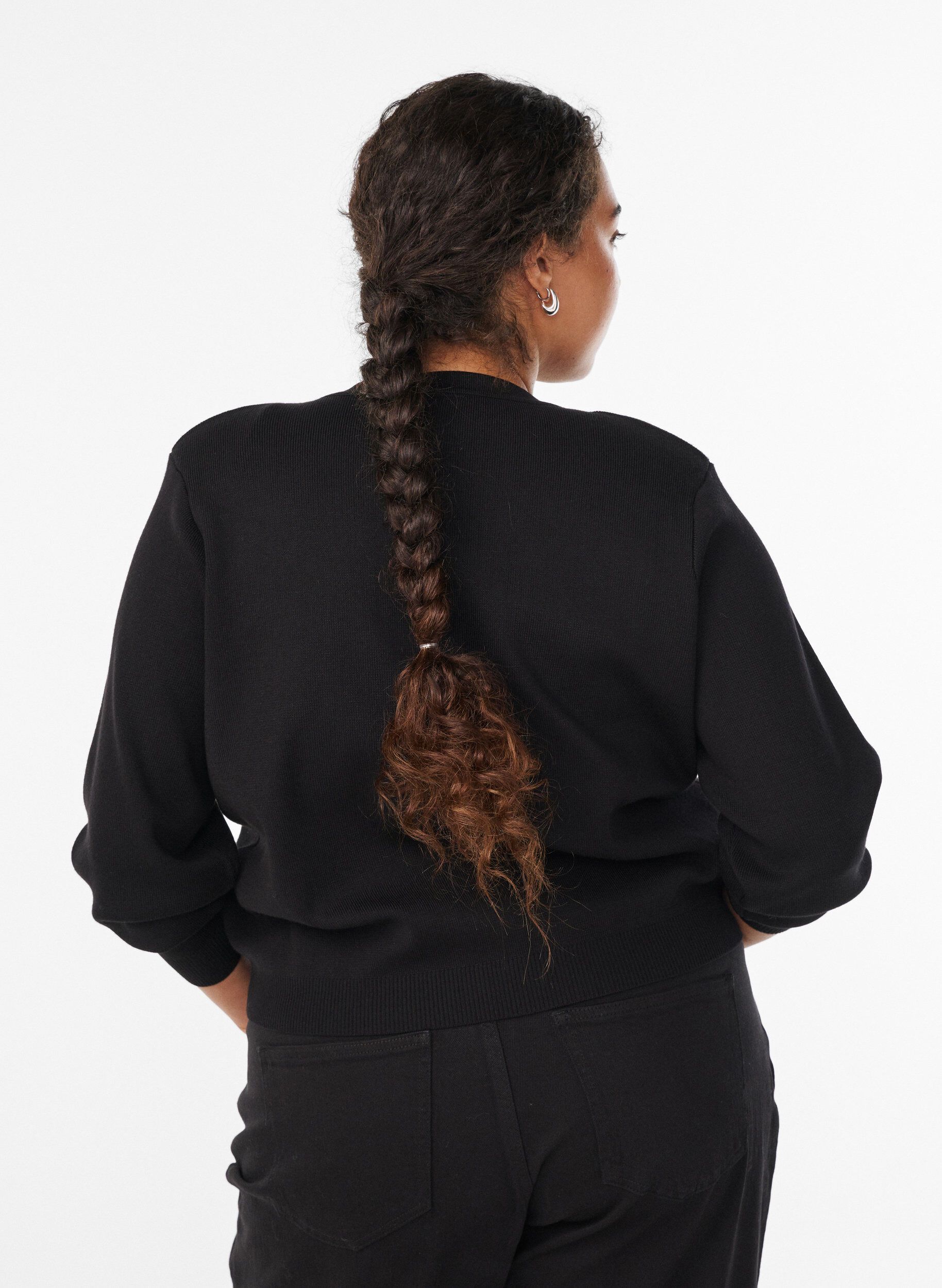 Zizzi Cardigan med dekorativa guldknappar, Svart, Model image number 2