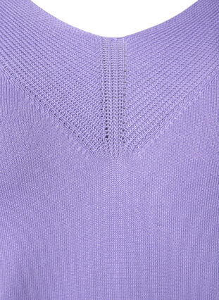 V-ringad stickad tröja med viskos, Lavender, Packshot image number 2