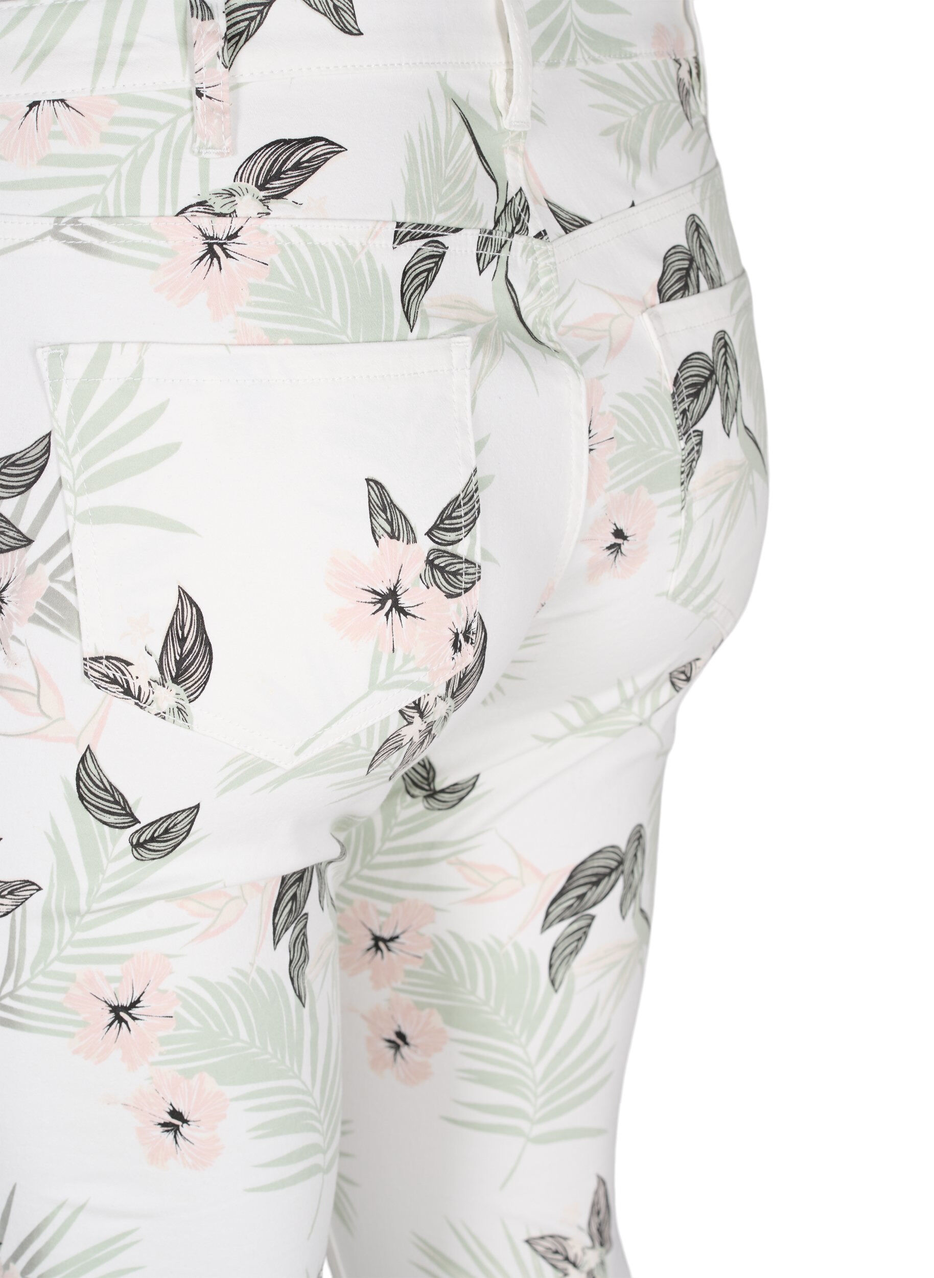 Zizzi H&ouml;gmidjade Amy jeans med blomm&ouml;nster, White Flower AOP L78, Packshot image number 3
