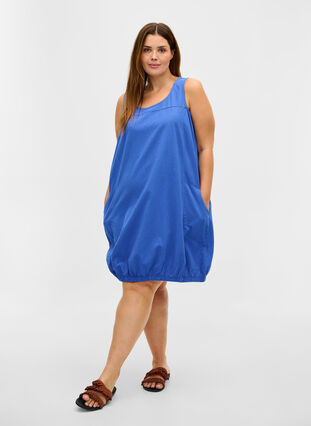 Ärmlös klänning i bomull, Dazzling Blue, Model image number 2