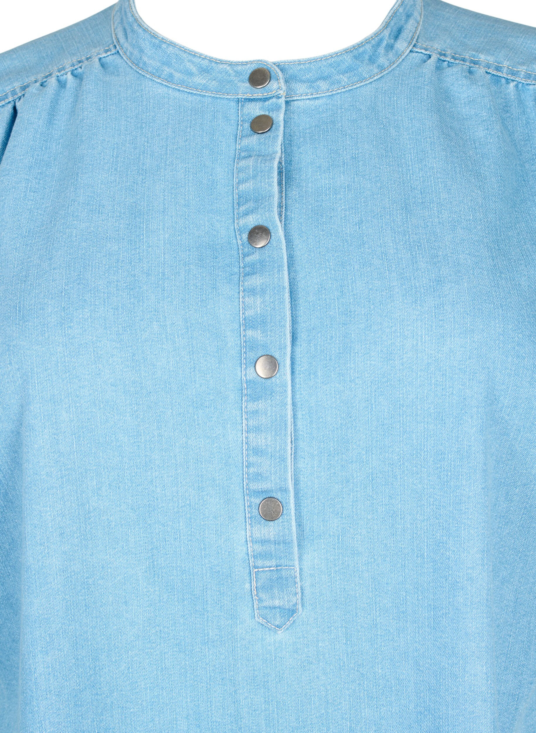 ZizziA-formad denimkl&auml;nning med korta &auml;rmar, Light blue denim, Packshot image number 2