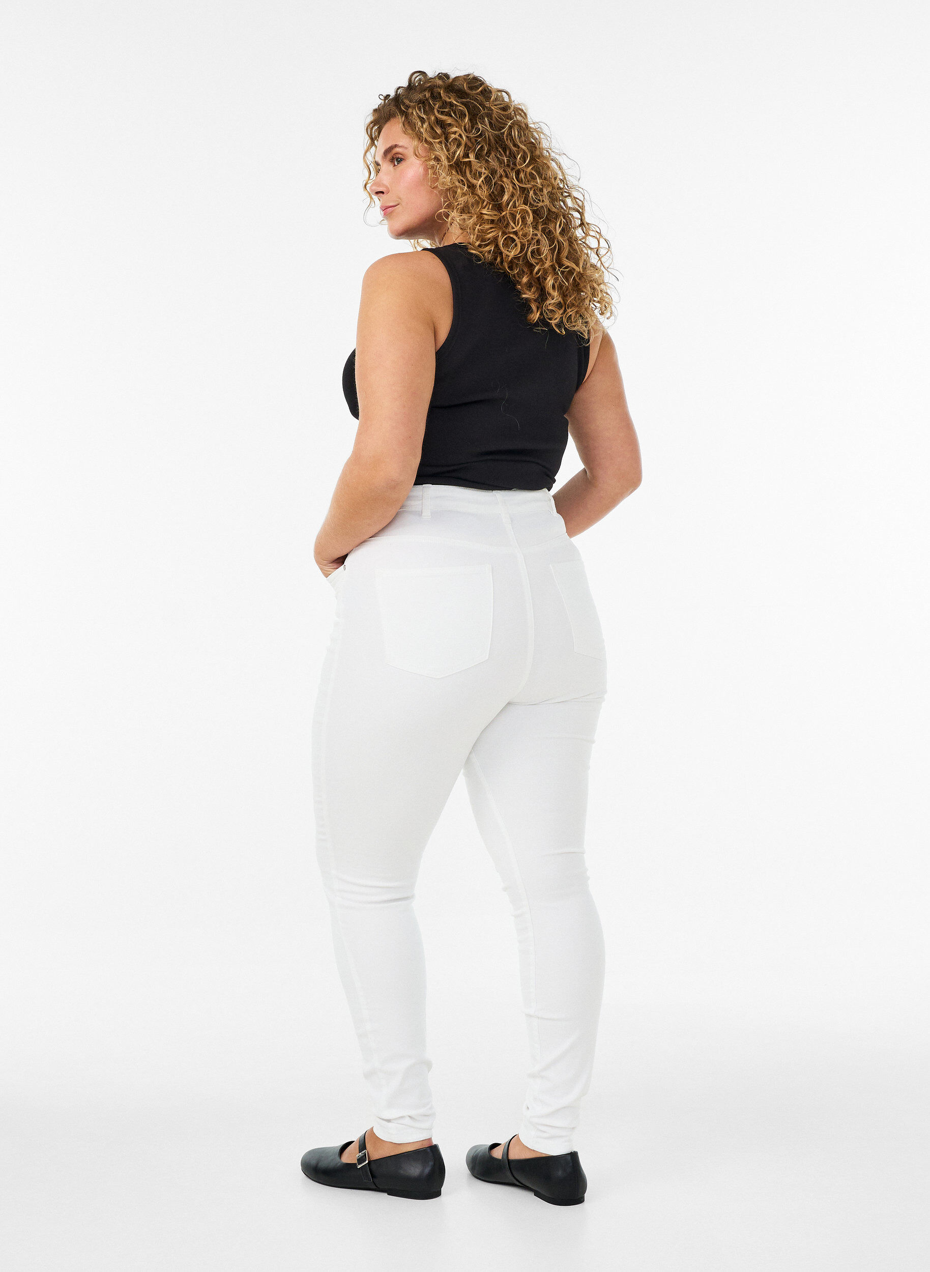 ZizziAmy jeans med h&ouml;g midja och supersmal passform, Vit, Model image number 1