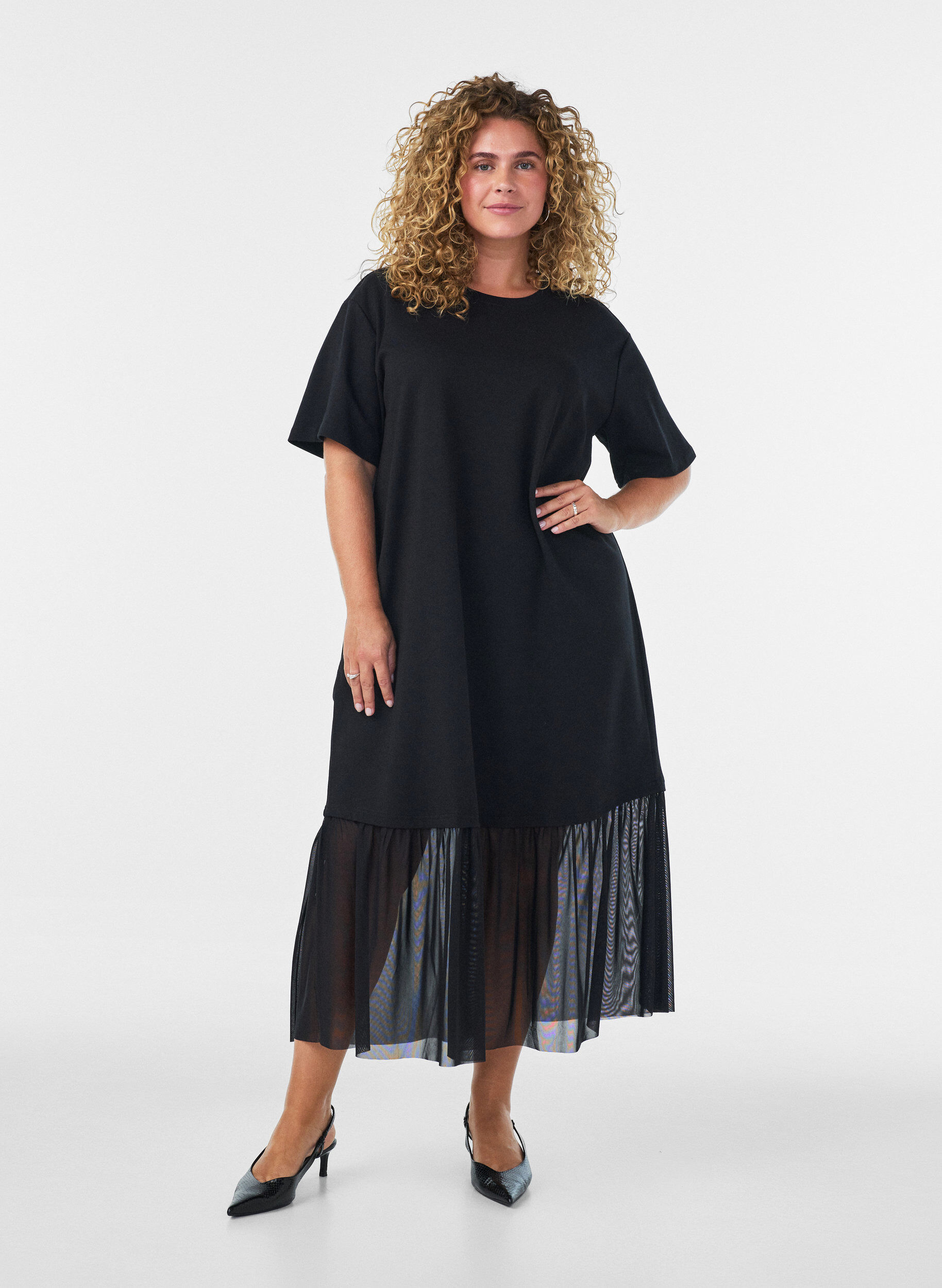 ZizziT-shirtkl&auml;nning med en genomskinlig meshkant, Svart, Model image number 0