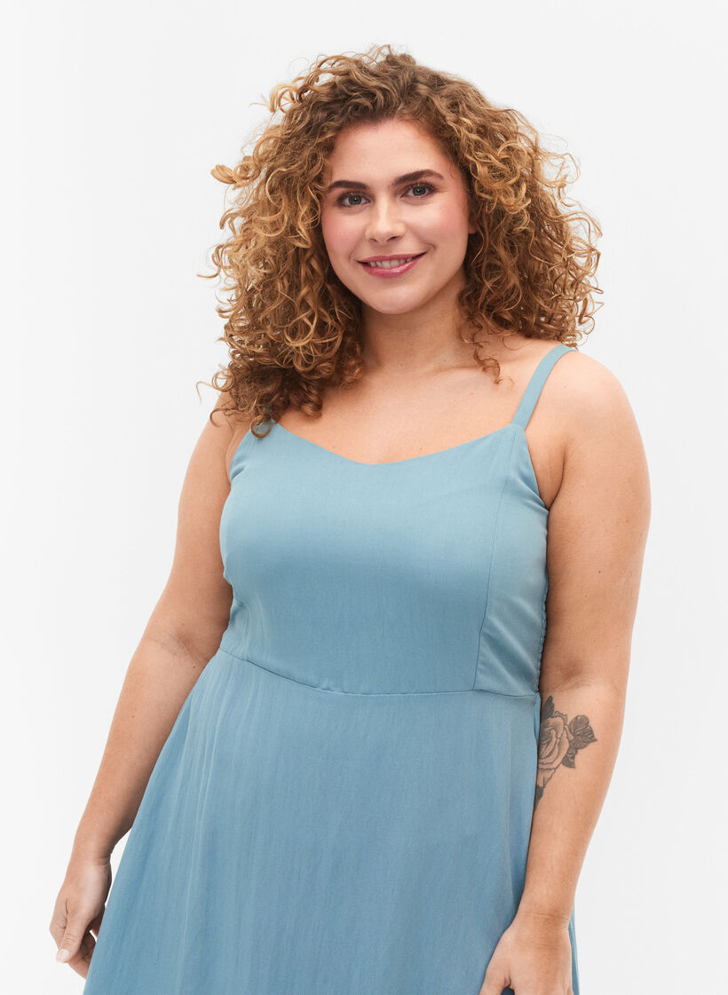 Enf&auml;rgad slipkl&auml;nning i viskos med smock, Smoke Blue, Model image number 2