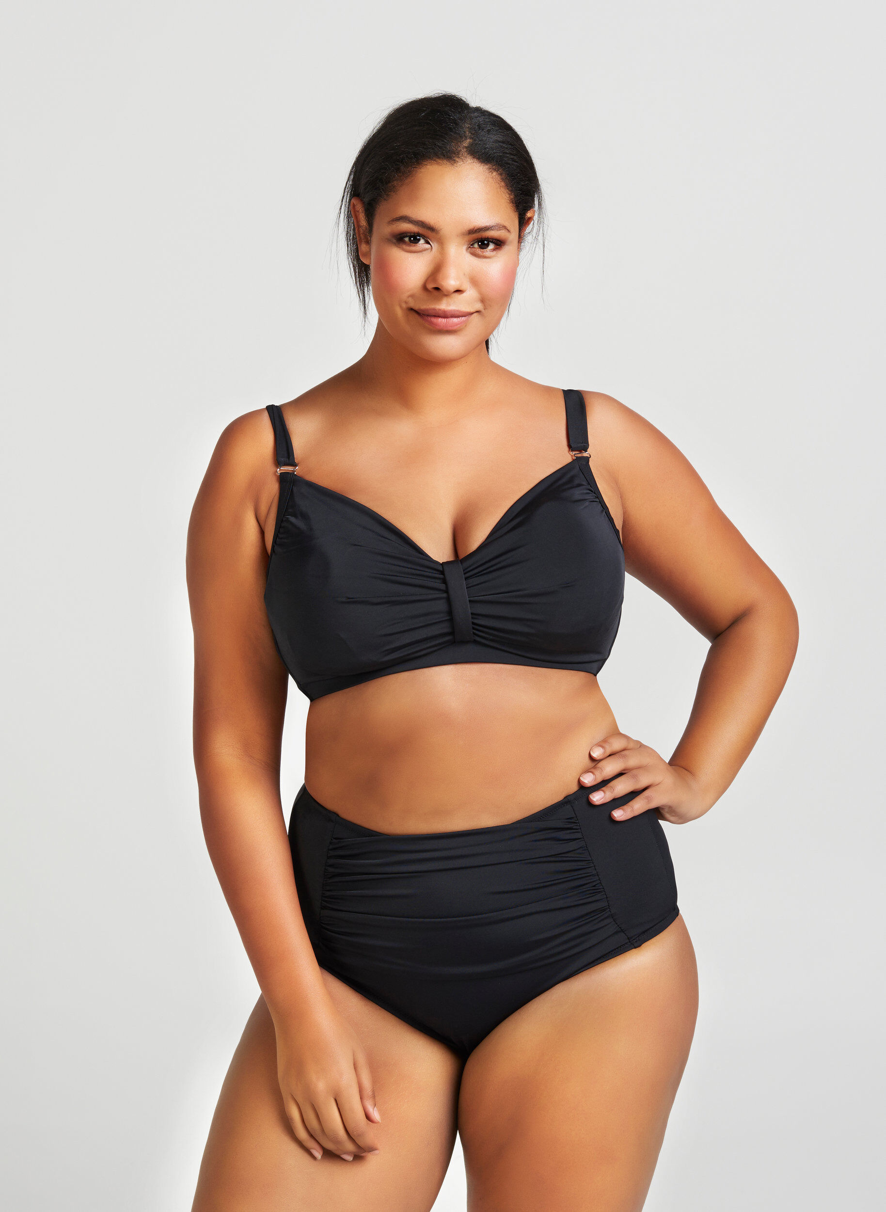 Zizzi Bikini&ouml;verdel med draperingar, Svart, Model image number 3