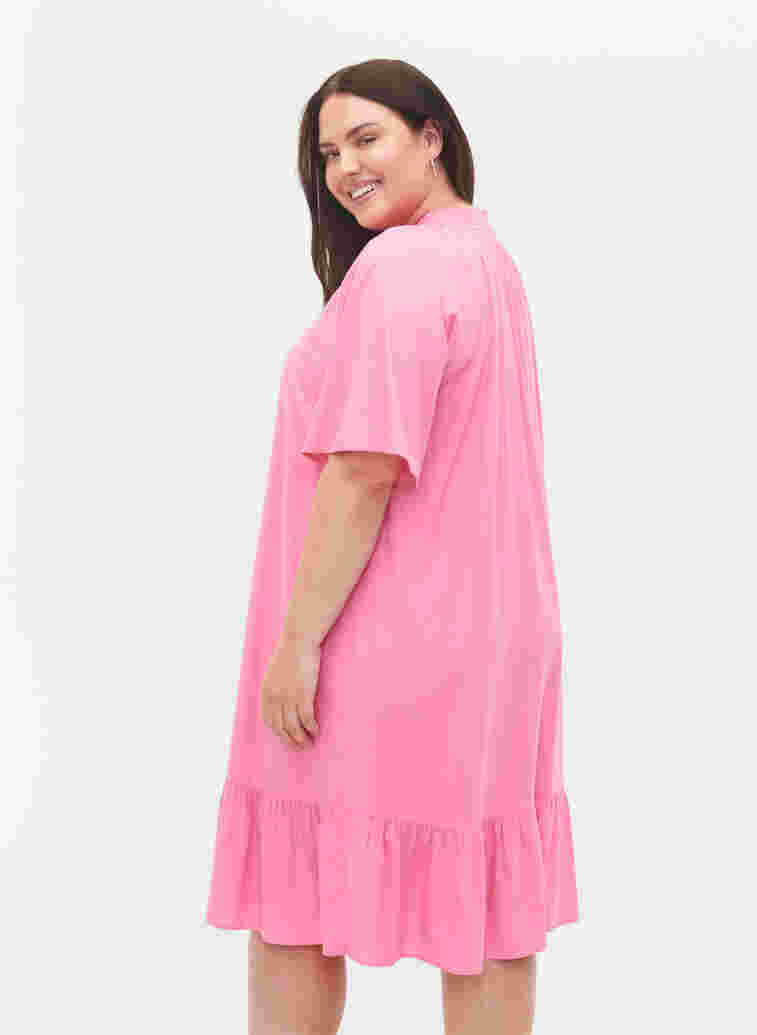 Kortärmad klänning i viskos med v-ringning, Aurora Pink, Model image number 1