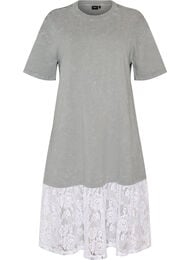L&ouml;s t-shirtkl&auml;nning med spetskant, Gr&aring;