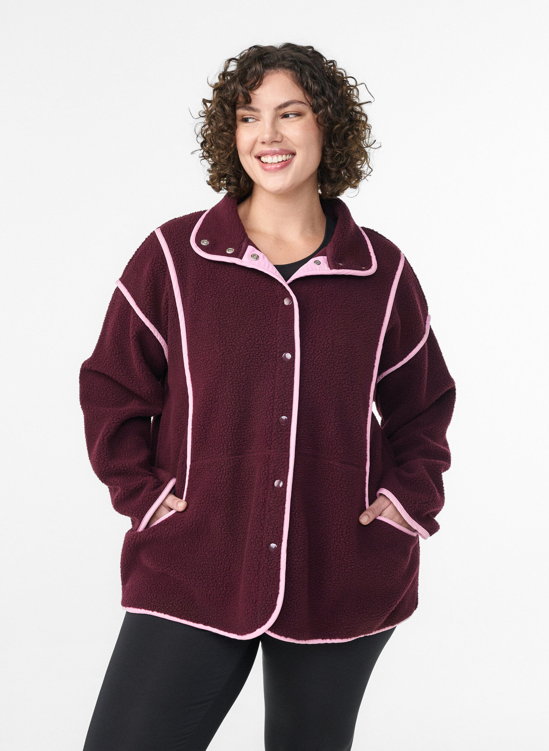 Teddyjacka med kontrastdetaljer, R&ouml;d, Model