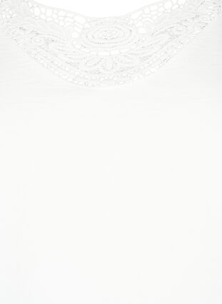 Blus i viskos med virkade detaljer, Bright White, Packshot image number 2