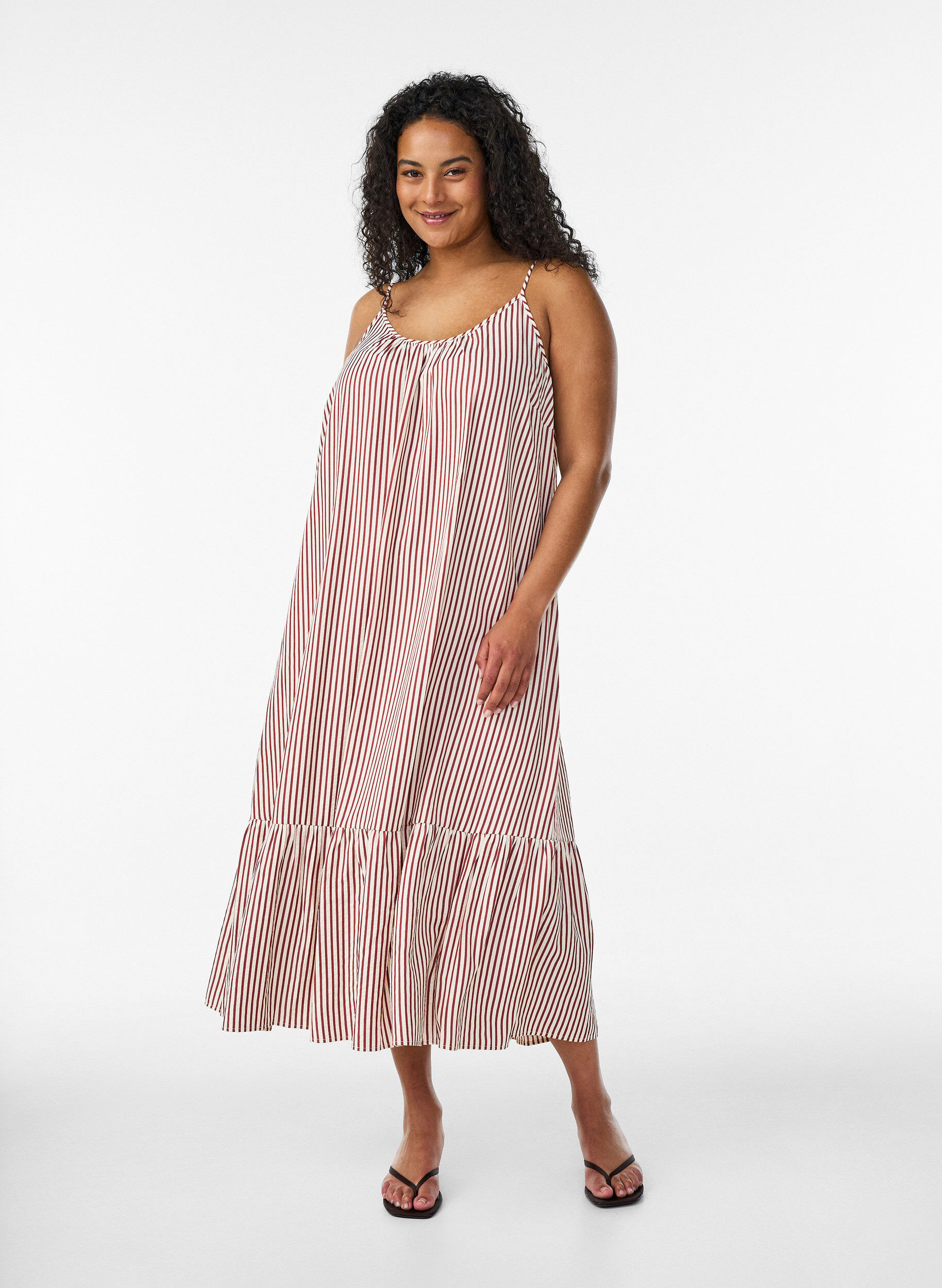ZizziA-linjeformad sommarkl&auml;nning med r&auml;nder, R&ouml;d, Model image number 0