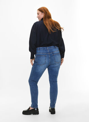 Sanna jeans med supersmal passform och knappstängning, Blue denim, Model image number 1